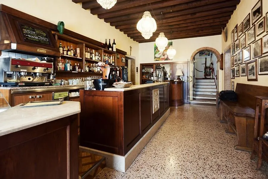 Hotel Locanda Alla Posta Cavaso Del Tomba Italy